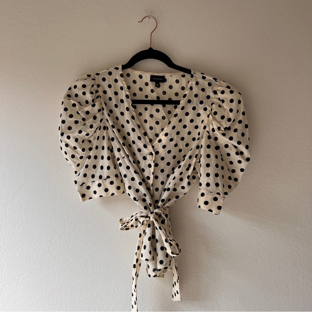 Like New Who What Wear Cream Polka Dot Tie Blouse, Puff Sleeves, size: M